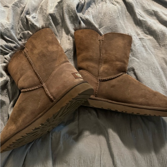 Ugg Bailey Button Boots Brown - Picture 2 of 6